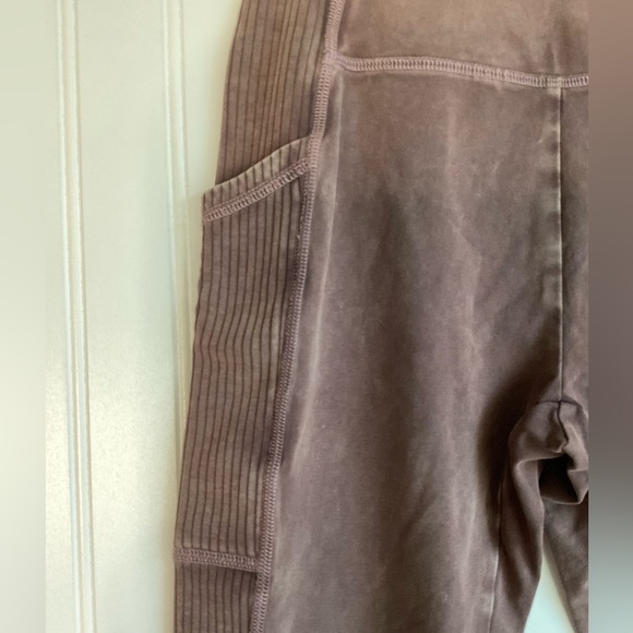 HIGH Rise Aerie leggings. Chocolate brown color. Size Small Short - Picture 5 of 6
